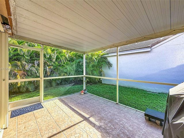1536 Presidio Drive, Weston, FL 33327