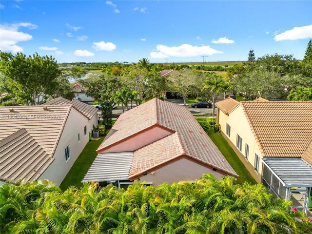 1536 Presidio Drive, Weston, FL 33327