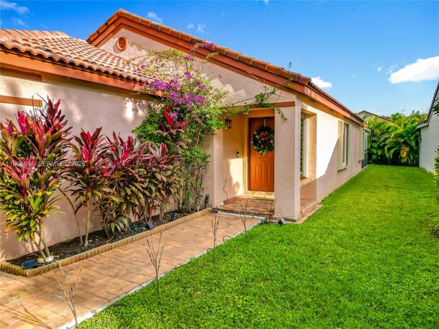 1536 Presidio Drive, Weston, FL 33327