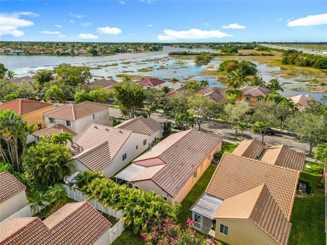 1536 Presidio Drive, Weston, FL 33327