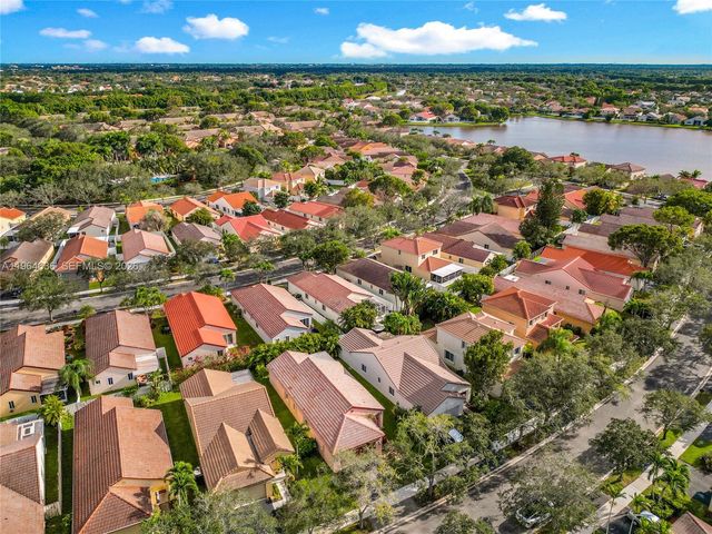 1536 Presidio Drive, Weston, FL 33327
