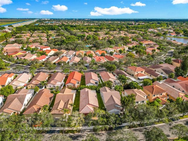 1536 Presidio Drive, Weston, FL 33327