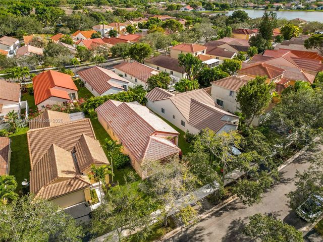 1536 Presidio Drive, Weston, FL 33327