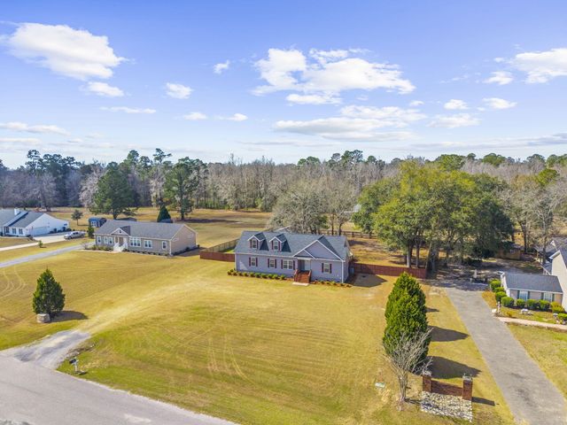 130 Hidden Hills Road, Cross, SC 29436