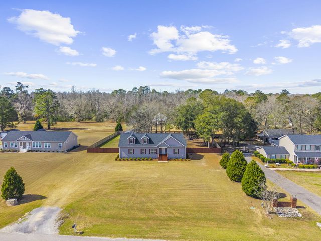 130 Hidden Hills Road, Cross, SC 29436