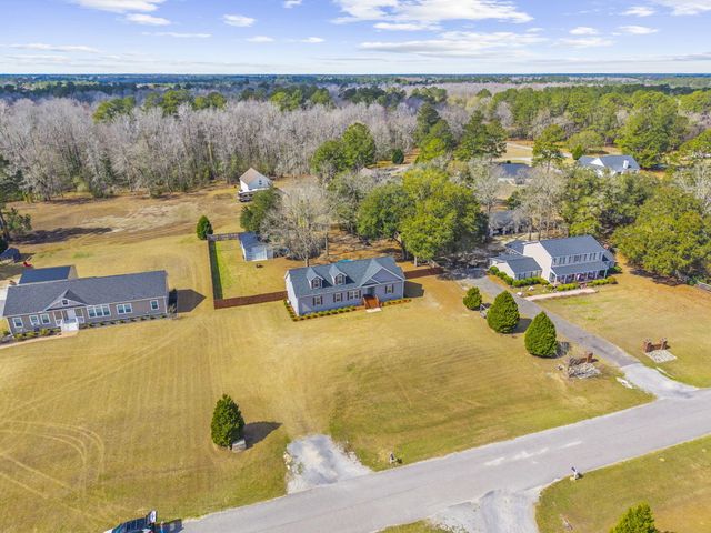 130 Hidden Hills Road, Cross, SC 29436