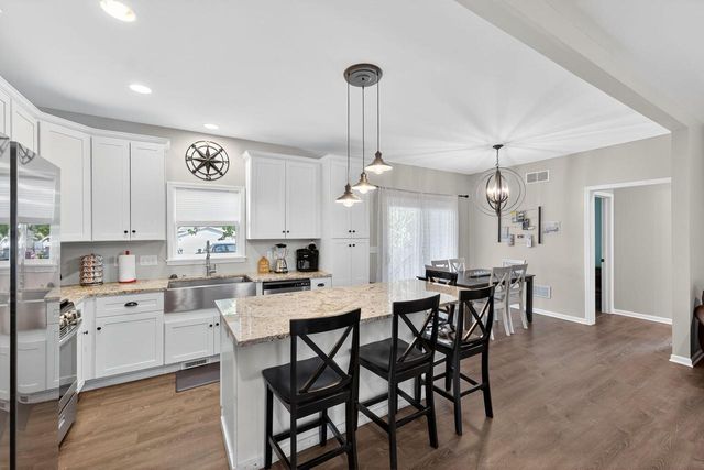 1030 Wheeler STREET, Lake Geneva, WI 53147