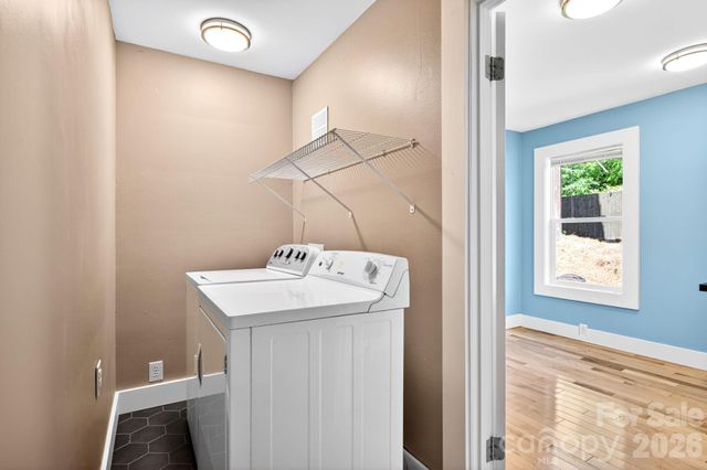 440 Carolina Avenue, Brevard, NC 28712