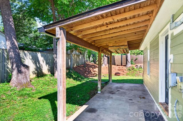 440 Carolina Avenue, Brevard, NC 28712