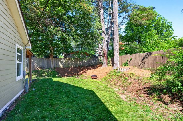 440 Carolina Avenue, Brevard, NC 28712