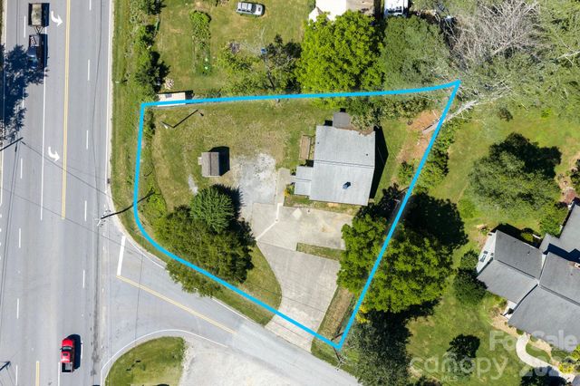 440 Carolina Avenue, Brevard, NC 28712