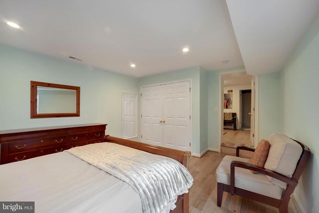 4518 CHASE AVE, Bethesda, MD 20814