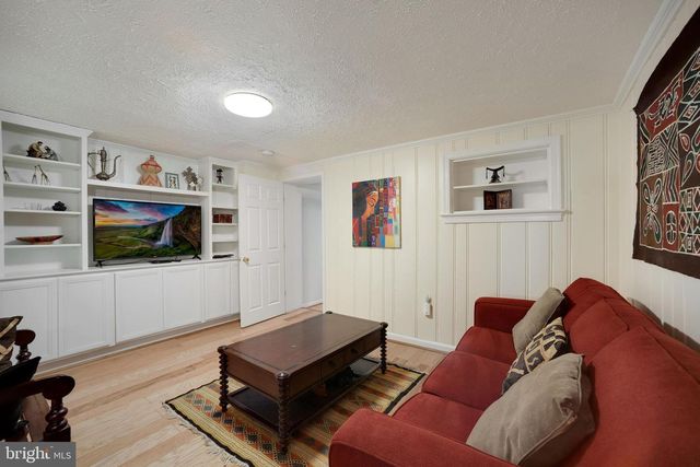 4518 CHASE AVE, Bethesda, MD 20814