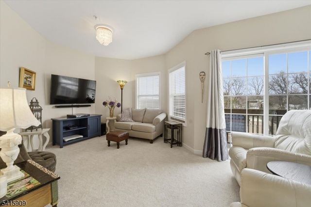 375 Rifle Camp Rd 105, Woodland Park, NJ 07424