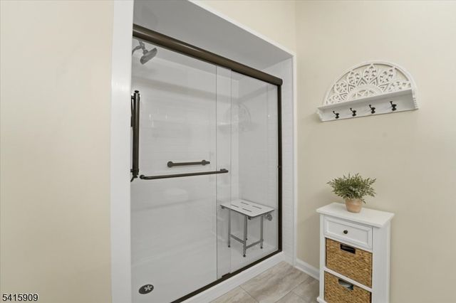 375 Rifle Camp Rd 105, Woodland Park, NJ 07424