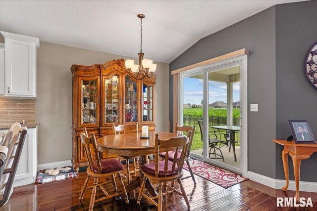 2820 Castlerock Ridge Ridge, Springfield, IL 62711