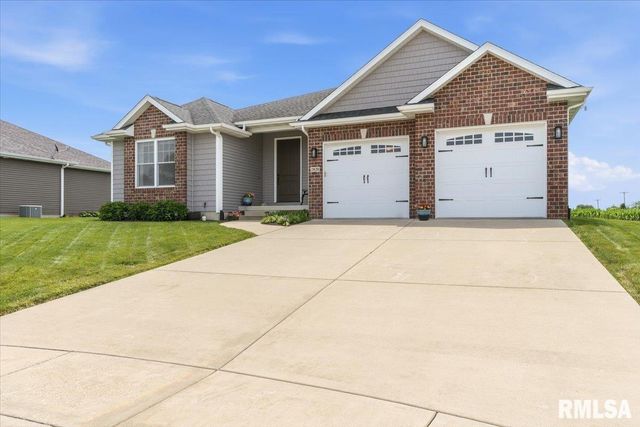 2820 Castlerock Ridge Ridge, Springfield, IL 62711