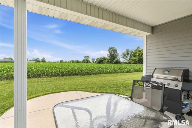 2820 Castlerock Ridge Ridge, Springfield, IL 62711