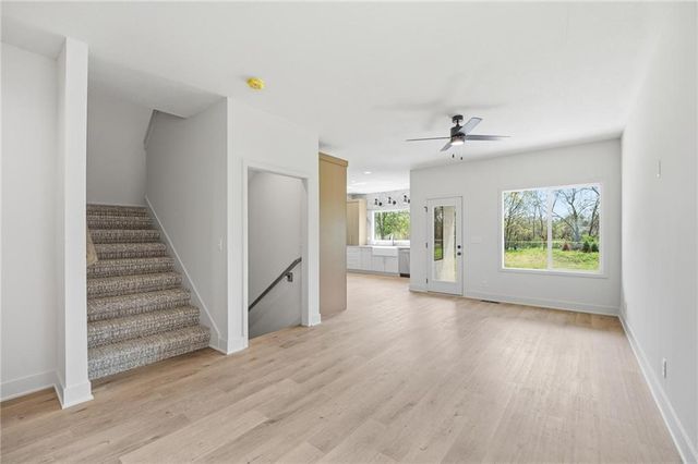 225 NW Orchard Court, Lee's Summit, MO 64063