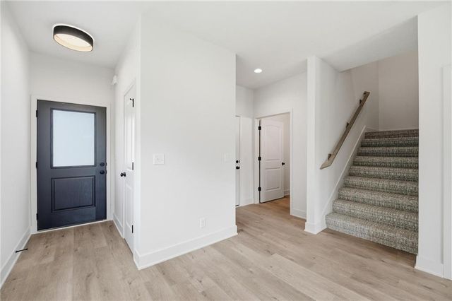 225 NW Orchard Court, Lee's Summit, MO 64063