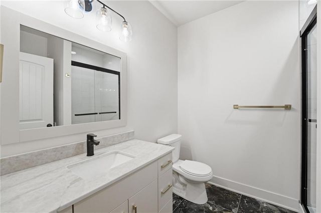225 NW Orchard Court, Lee's Summit, MO 64063