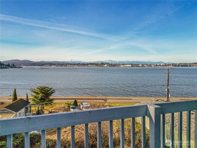 2685 E Lidstrom Hill Road, Port Orchard, WA 98366