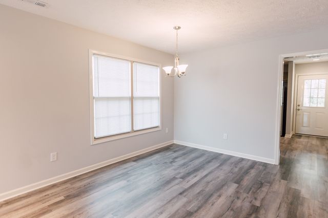 282 Hunt St, Manchester, TN 37355