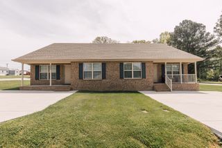 282 Hunt St, Manchester, TN 37355