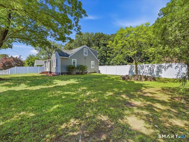 94 Barnes Avenue, New Haven, CT 06511
