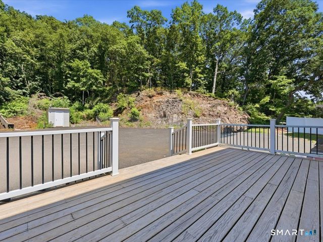 94 Barnes Avenue, New Haven, CT 06511