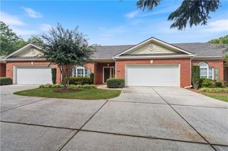 129 Holiday Road 64, Buford, GA 30518