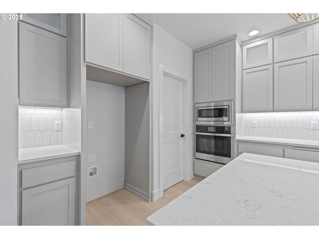 14994 Se Andre Way, Clackamas, OR 97015