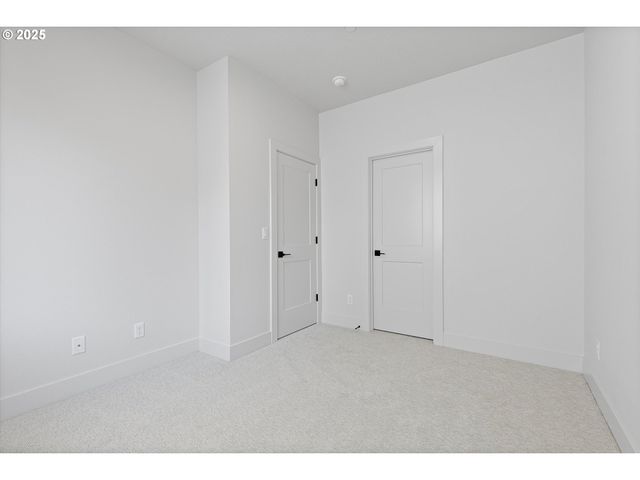 14994 Se Andre Way, Clackamas, OR 97015