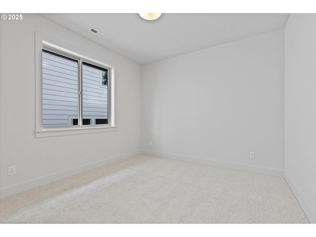 14994 Se Andre Way, Clackamas, OR 97015