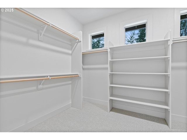 14994 Se Andre Way, Clackamas, OR 97015