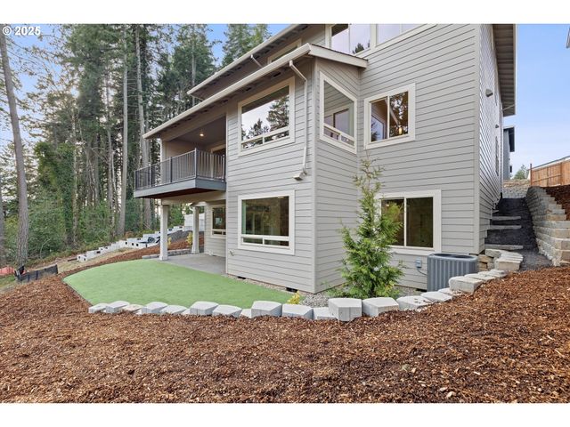 14994 Se Andre Way, Clackamas, OR 97015