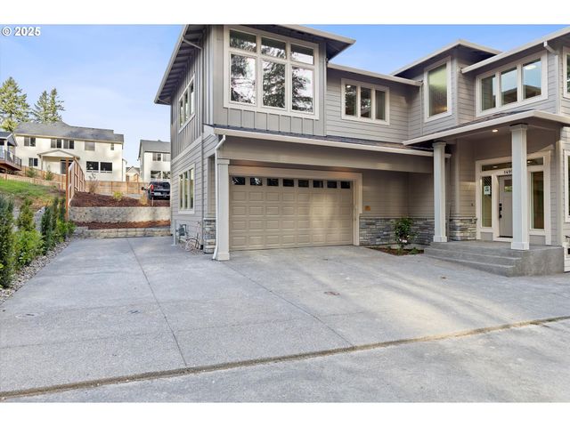 14994 Se Andre Way, Clackamas, OR 97015