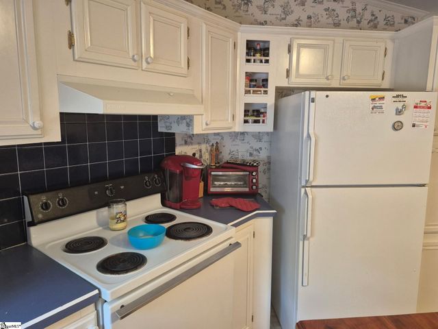 3825 Skippers Lodge Road, Cross Hill, SC 29332