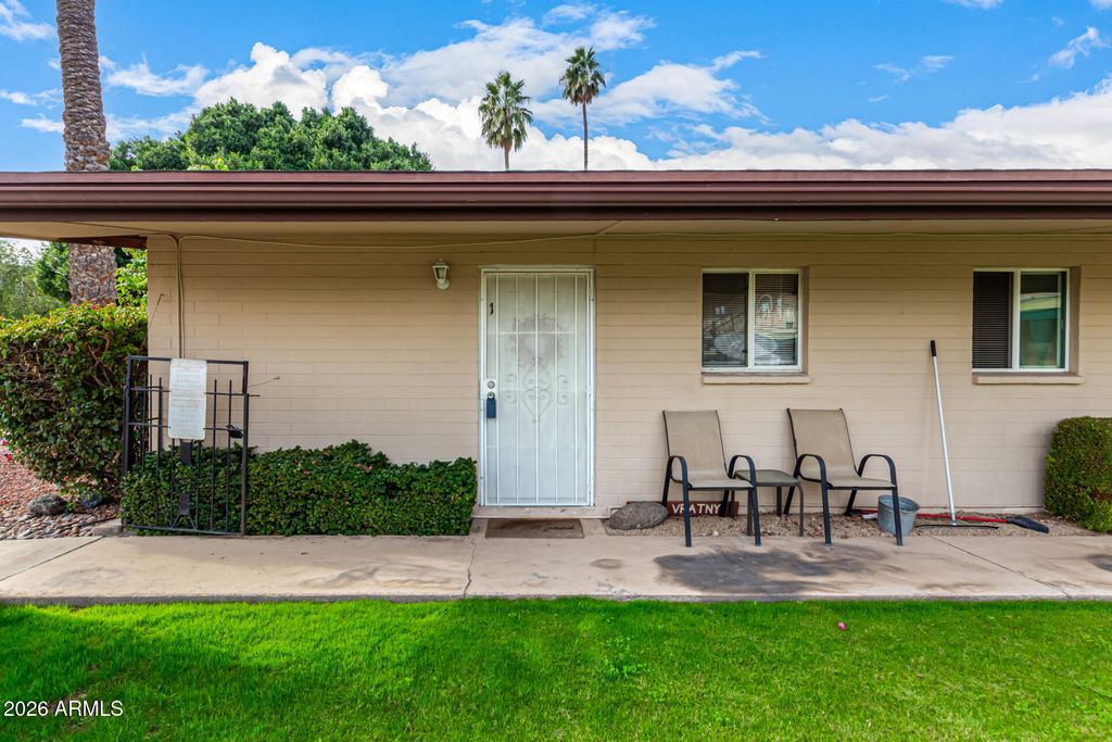 1908 W BERRIDGE Lane 1, Phoenix, AZ 85015