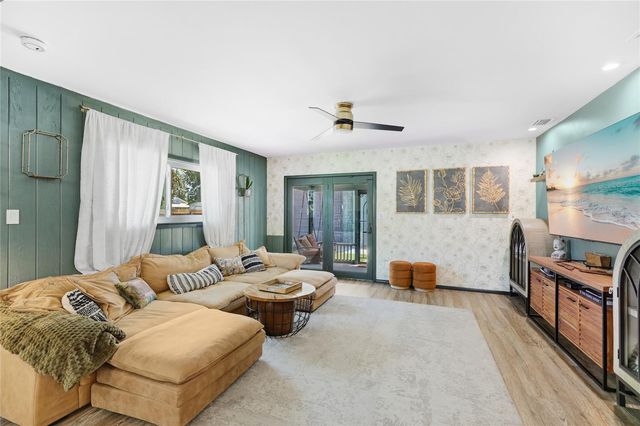 405 BAY POINT AVENUE, Nokomis, FL 34275
