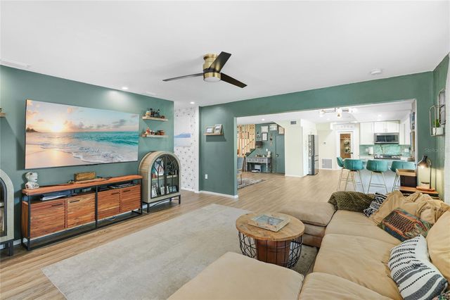 405 BAY POINT AVENUE, Nokomis, FL 34275