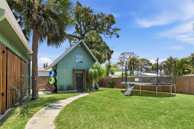 405 BAY POINT AVENUE, Nokomis, FL 34275