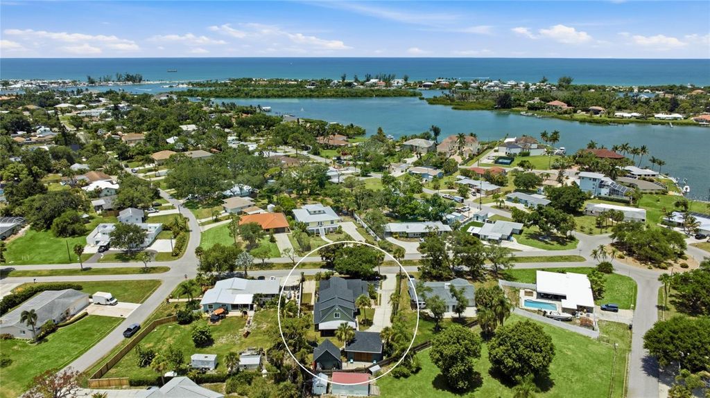 405 BAY POINT AVENUE, Nokomis, FL 34275