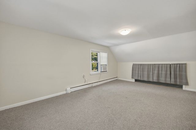26 Sunset Rd, Dracut, MA 01826
