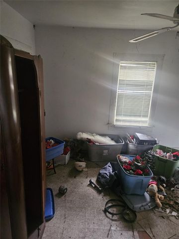 104 Foyce Street, Houston, TX 77022