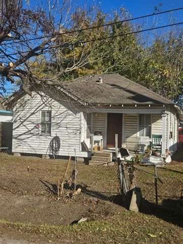 104 Foyce Street, Houston, TX 77022