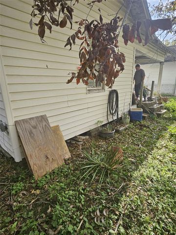 104 Foyce Street, Houston, TX 77022