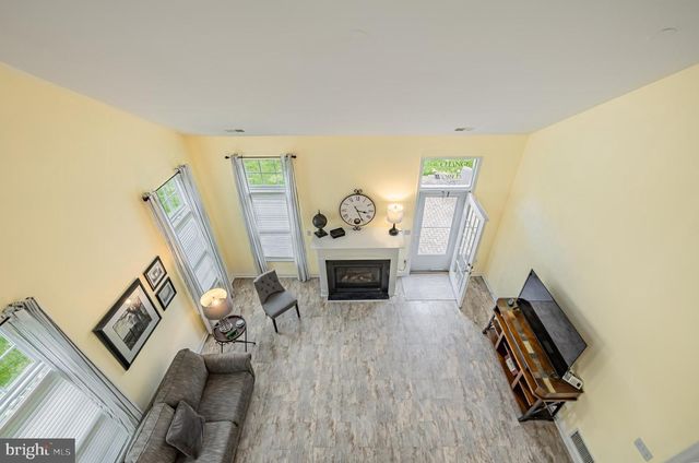 18 LEWIS DR, Mays Landing, NJ 08330