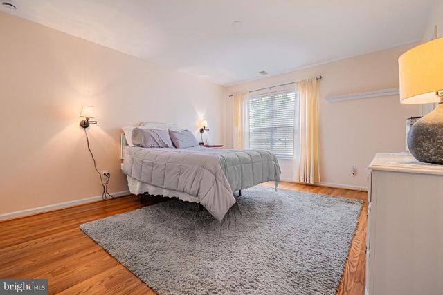 18 LEWIS DR, Mays Landing, NJ 08330