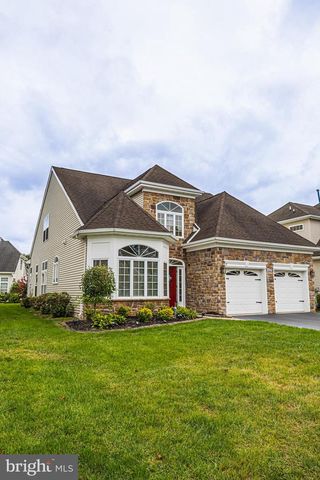 18 LEWIS DR, Mays Landing, NJ 08330